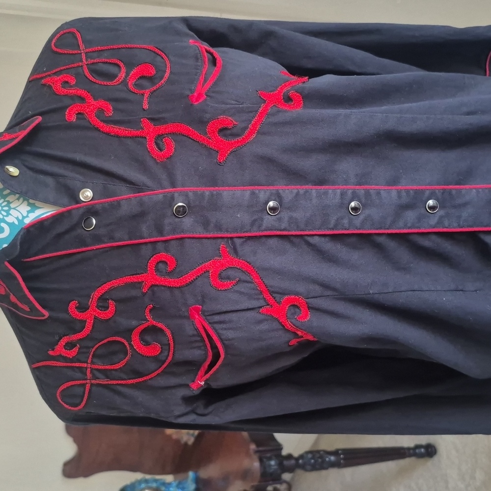 Rockmount Embroidered Sugar Skull Shirt - Picture 2 of 11